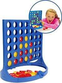 Spelplan till Fyra i rad med röda och gula spelbrickor i ett rutnät